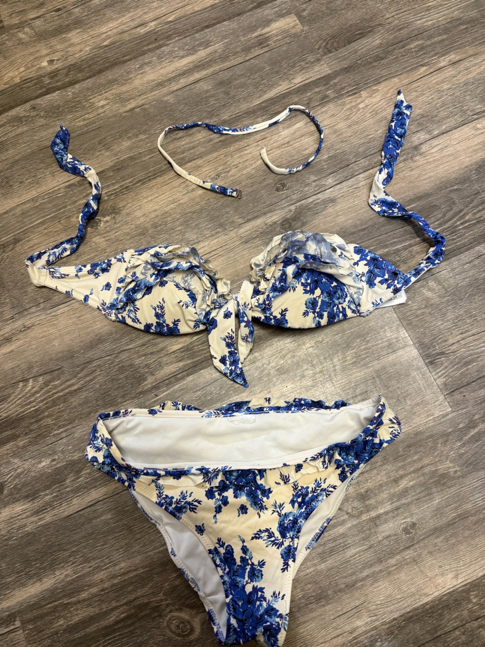 H&M Cream/White swim wear